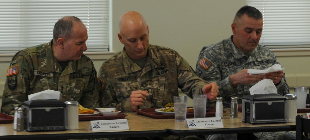 Director of the Army National Guard visits &quot;Warrior&quot; Battalion