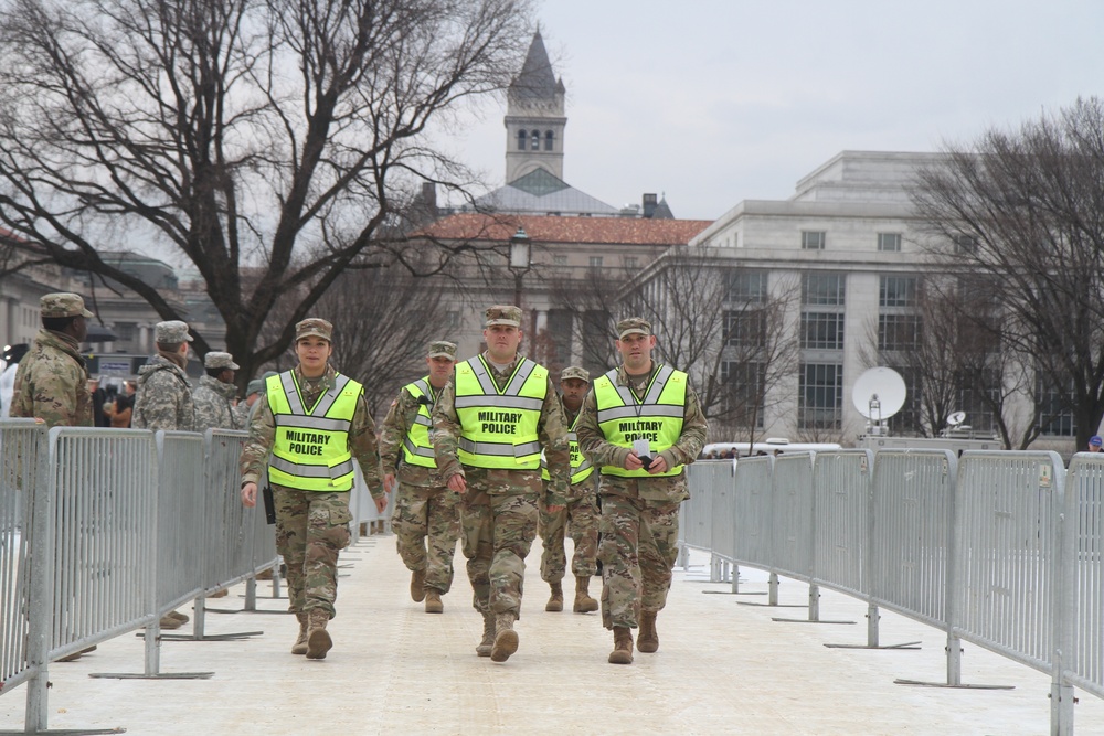 Florida Guard Soldiers Walk Parameter of National Mall