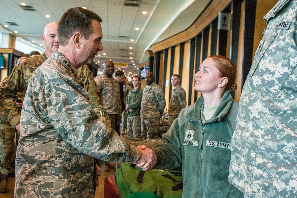 Chief of the National Guard Bureau visits with Soldiers and Airman prior to 58th Presidential Inauguration