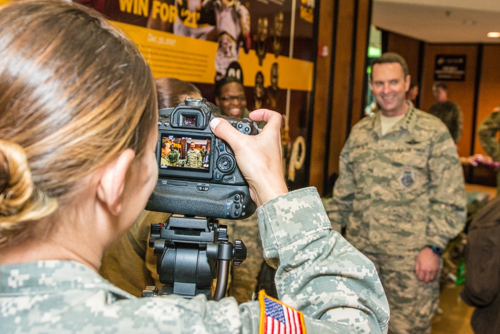 Chief of the National Guard Bureau visits with Soldiers and Airman prior to 58th Presidential Inauguration