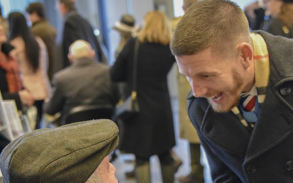 MOH Recipients exchange coins