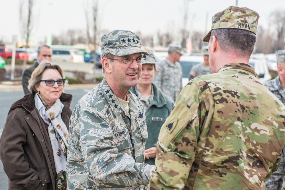 Chief of the National Guard Bureau visits with Soldiers and Airman prior to 58th Presidential Inauguration