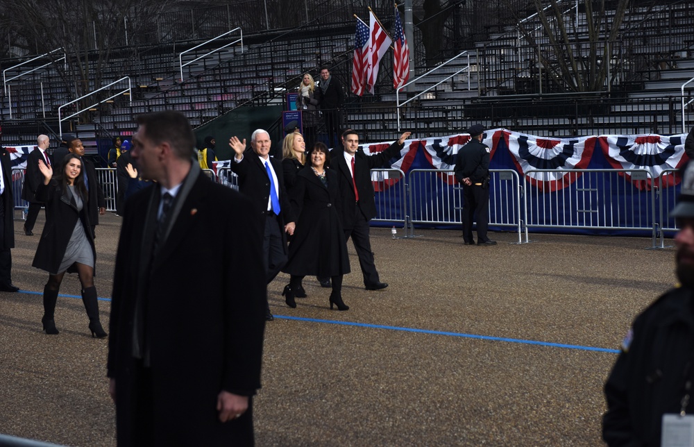 Vice president Pence and family arrive to view inaugural parade