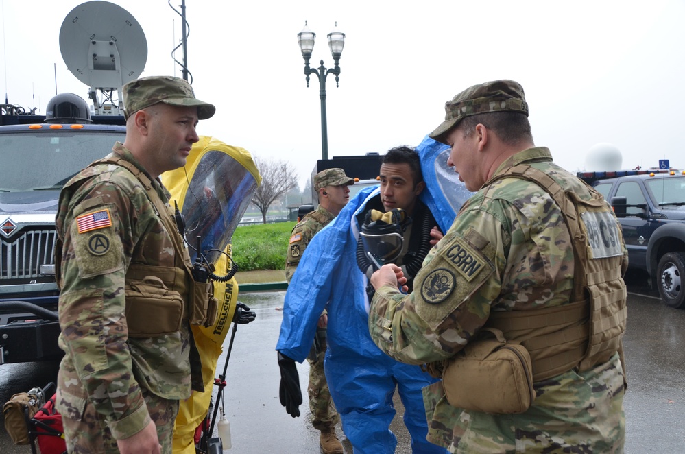 Vigilant Thunder: Cal Guard's 95th CST teams up with first responders