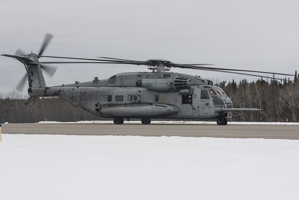 HMH-464 Marines Conduct Flight Operations during Exercise Frigid Condor