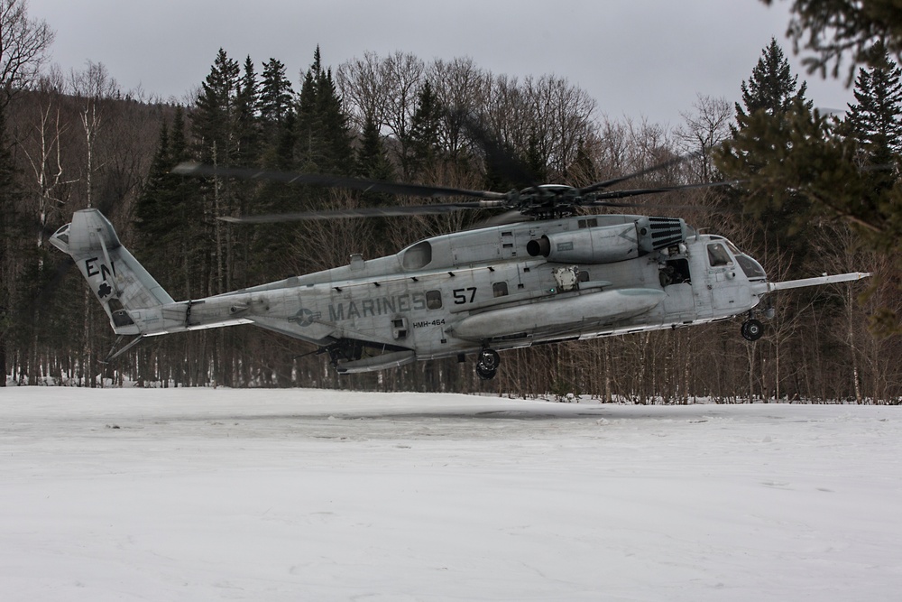 HMH-464 Marines Conduct Flight Operations during Exercise Frigid Condor