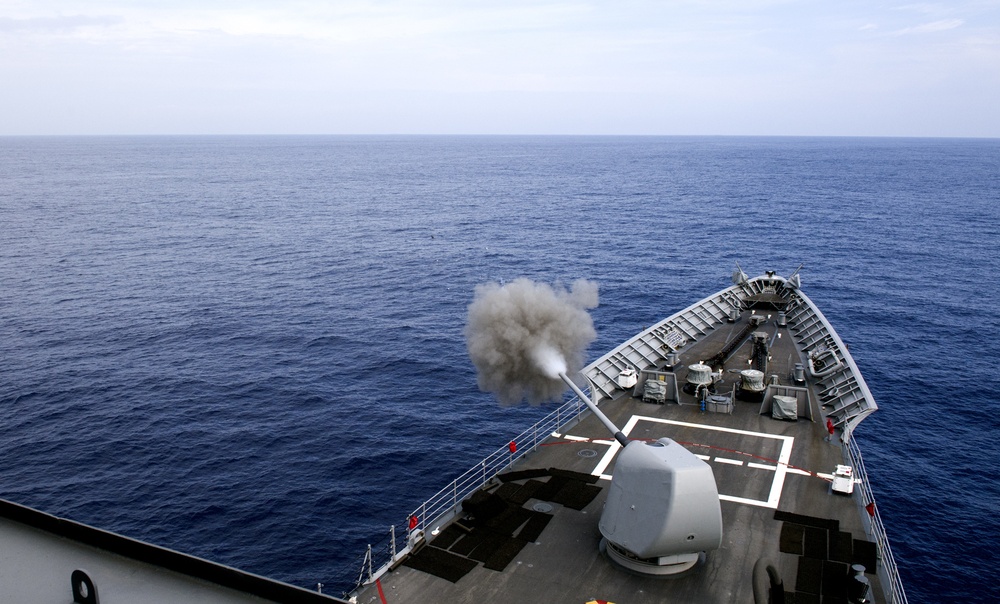 USS Lake Champlain (CG 57) Naval Surface Fire Support