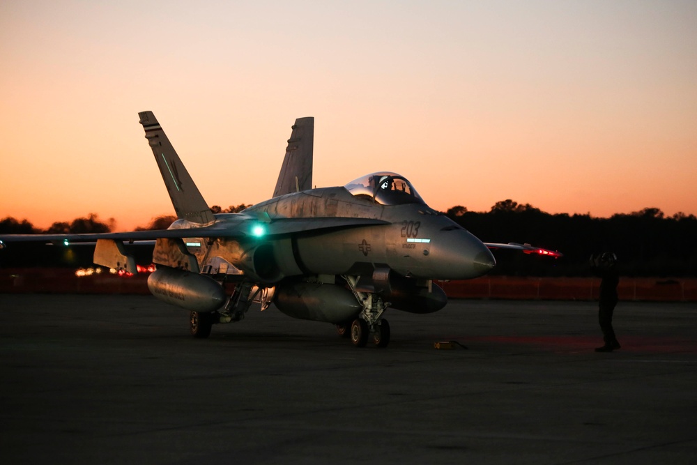 Fightertown welcomes home VMFA-115