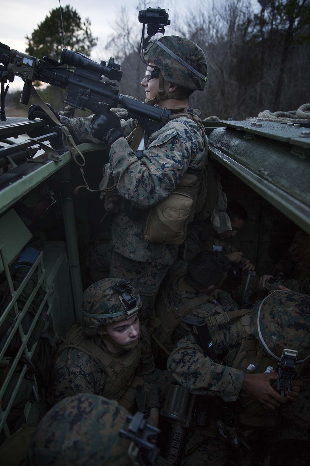 Marines conduct amphibious raid for COMPTUEX