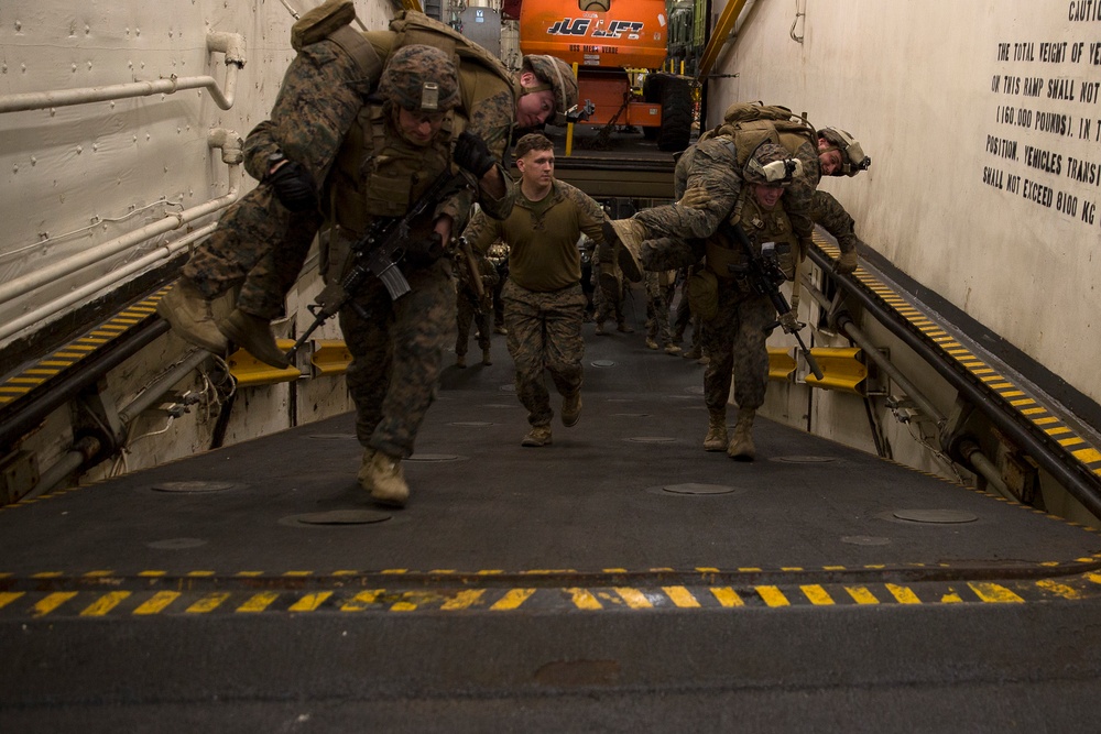 Marines conduct CASEVAC drill while on ship
