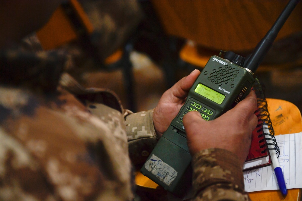 DVIDS - Images - ISOF Trainees Learn to Program Radios [Image 2 of 5]