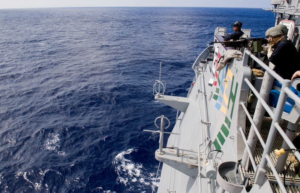 USS Lake Champlain (CG 57) Crew-Served Weapons Shoot