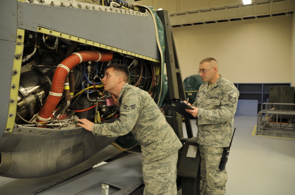 Maintenance earns command recognition