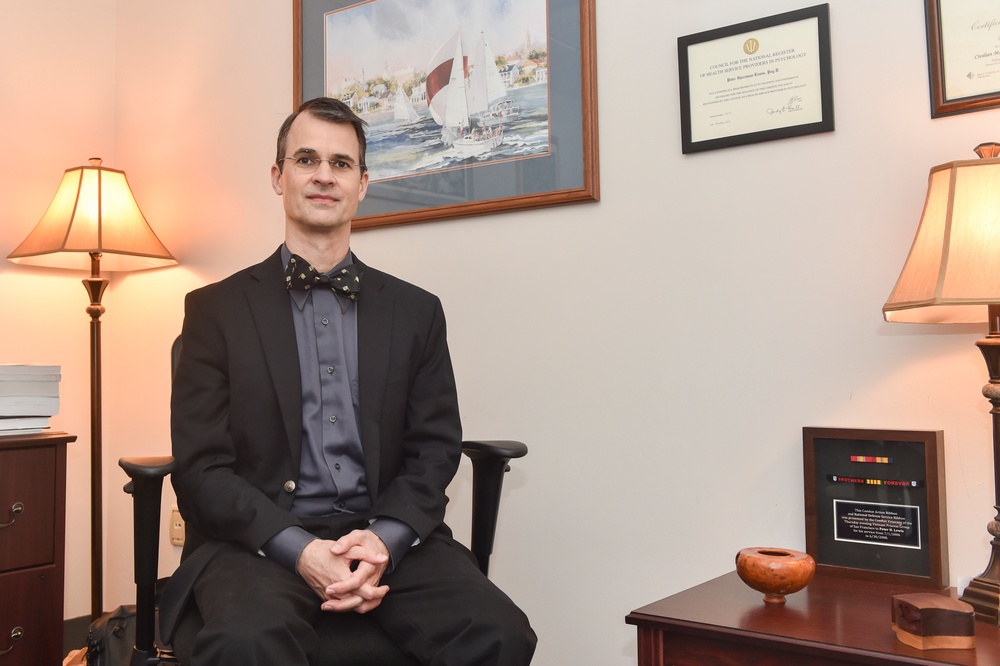 Straight, narrow path leads psychologist to military support