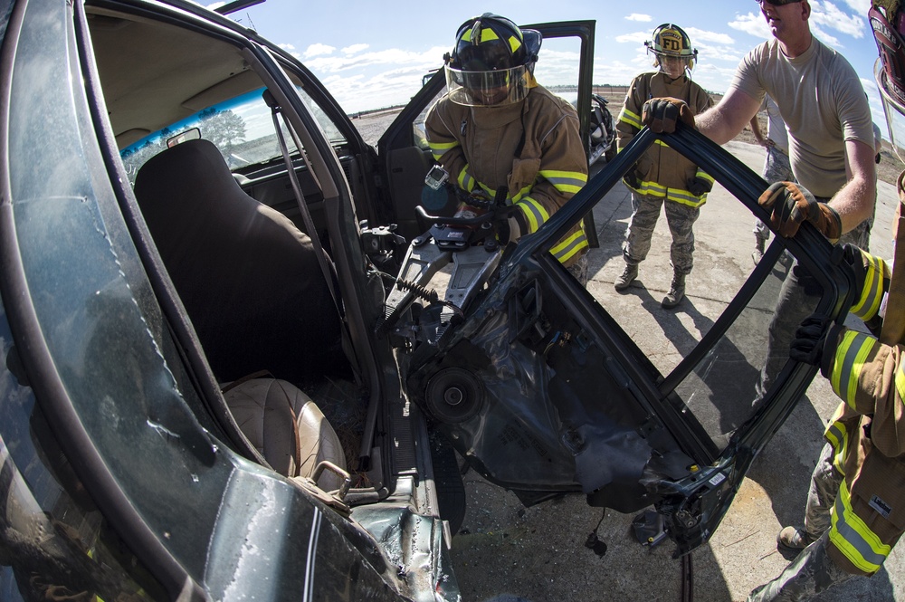 Firefighters teach jaws of life lessons