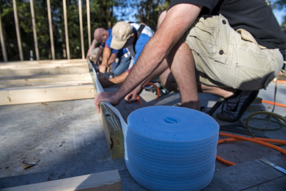 Moody volunteers ‘stand up’ Valdosta home