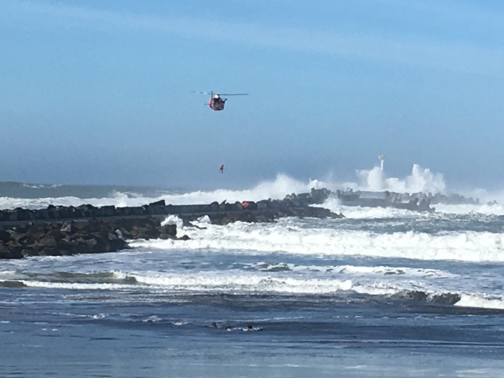 Coast Guard rescues man from Humboldt Bay jetty
