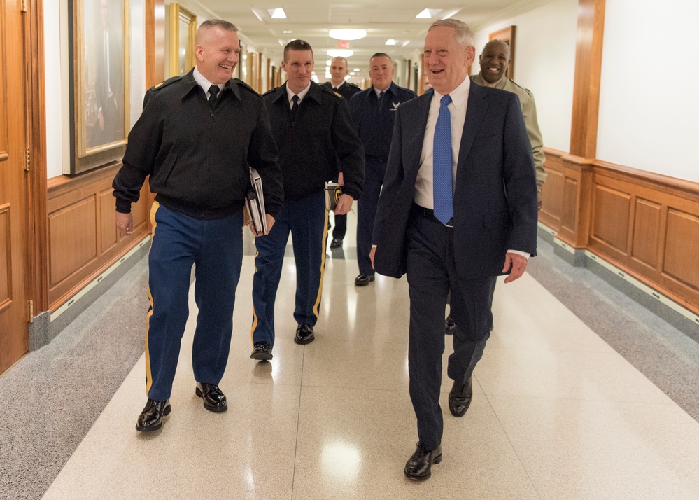 SECDEF Meets With Senior Enlisted Leaders