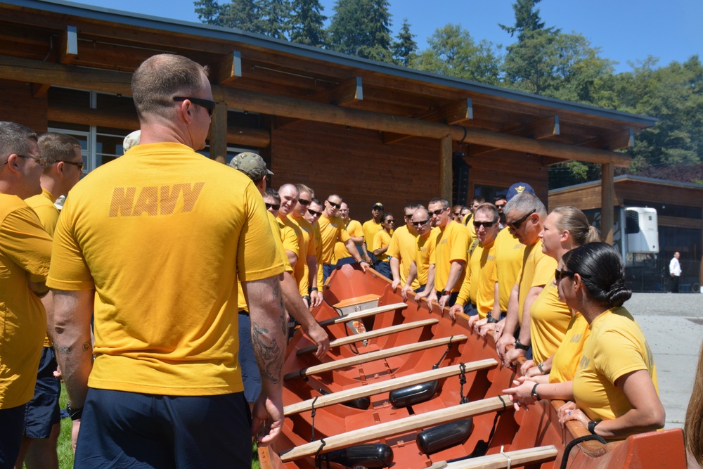 Sailors Assist Tribes in Annual event &quot;Paddle to Nisqually&quot;