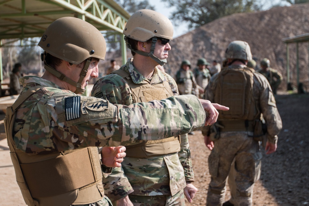 DVIDS - Images - Coalition leaders review Iraqi Ranger training at Camp ...