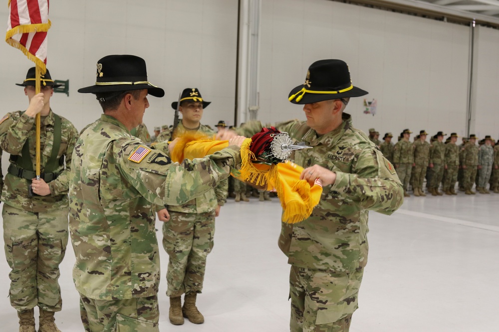 ‘Fighting Sixth’ Soldiers case colors ahead of rotation to Korea