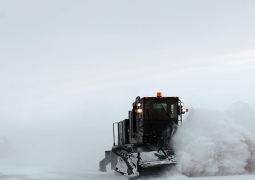 “Dirt Boyz” fight frozen flurries