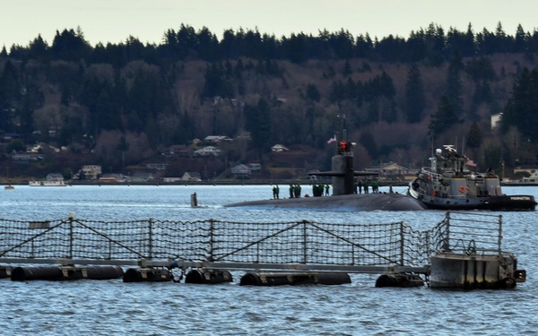 USS Olympia Visits Naval Base Kitsap-Bremerton