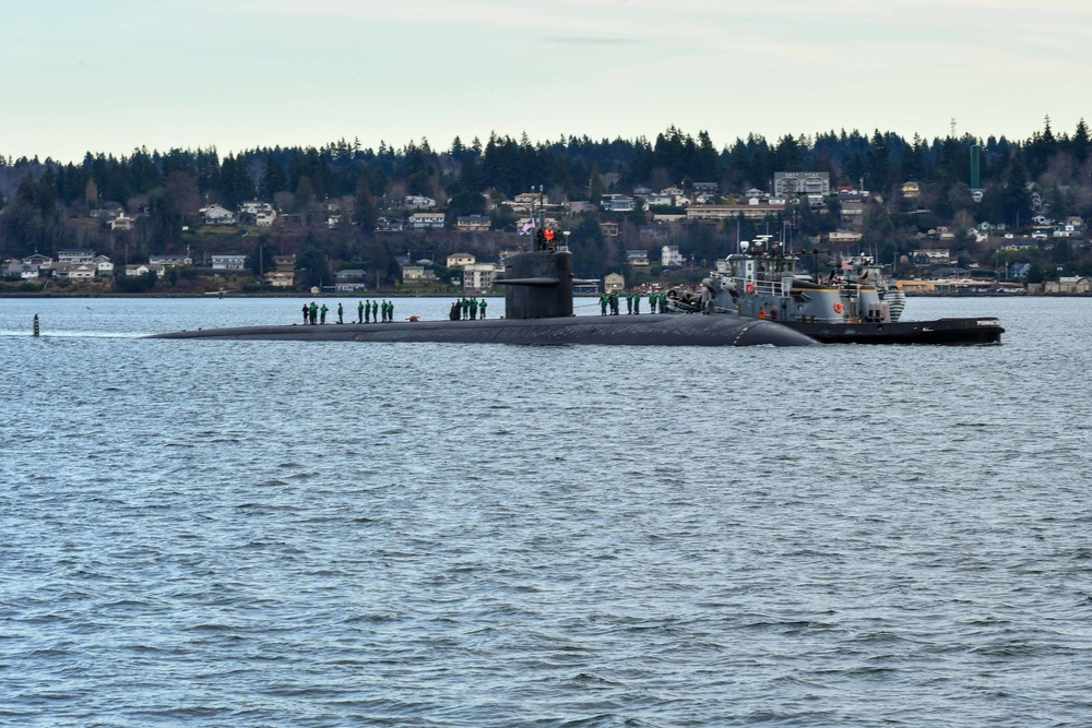 USS Olympia Visits Naval Base Kitsap-Bremerton