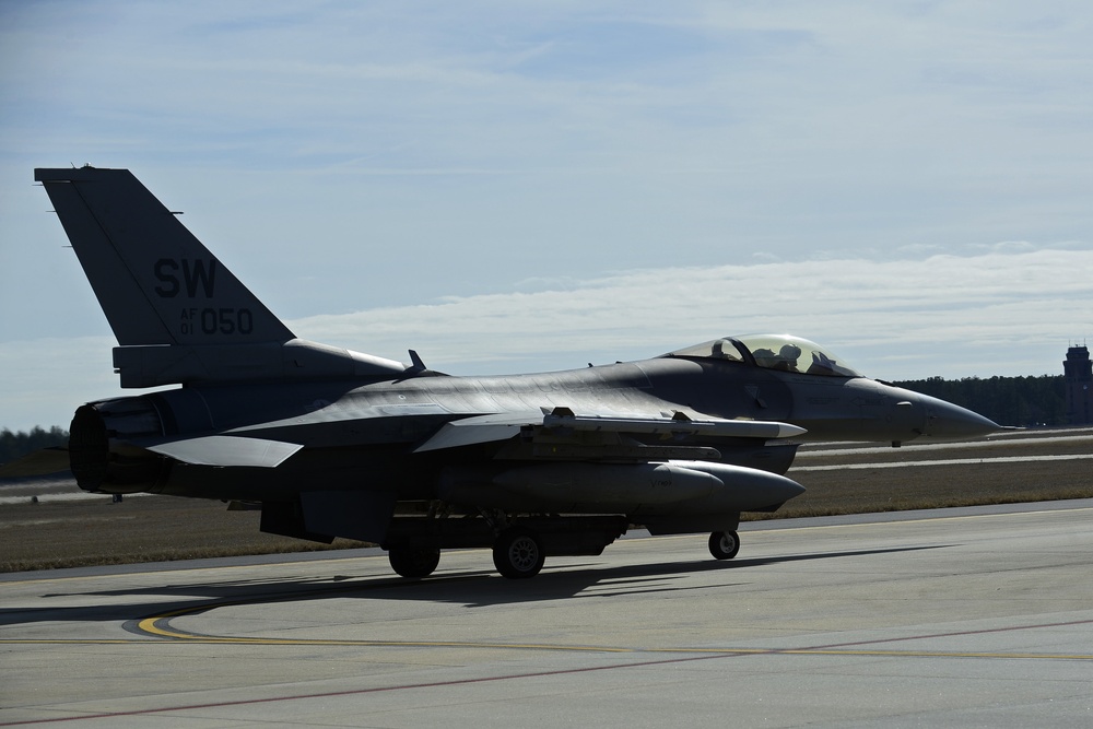 Airmen represent 20th FW at Red Flag 17-1