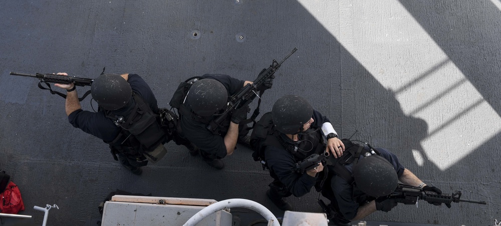 VBSS Team runs drill aboard USS Wayne E. Meyer (DDG 108)