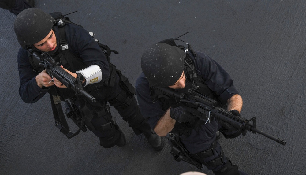 VBSS Team runs drill aboard USS Wayne E. Meyer (DDG 108)