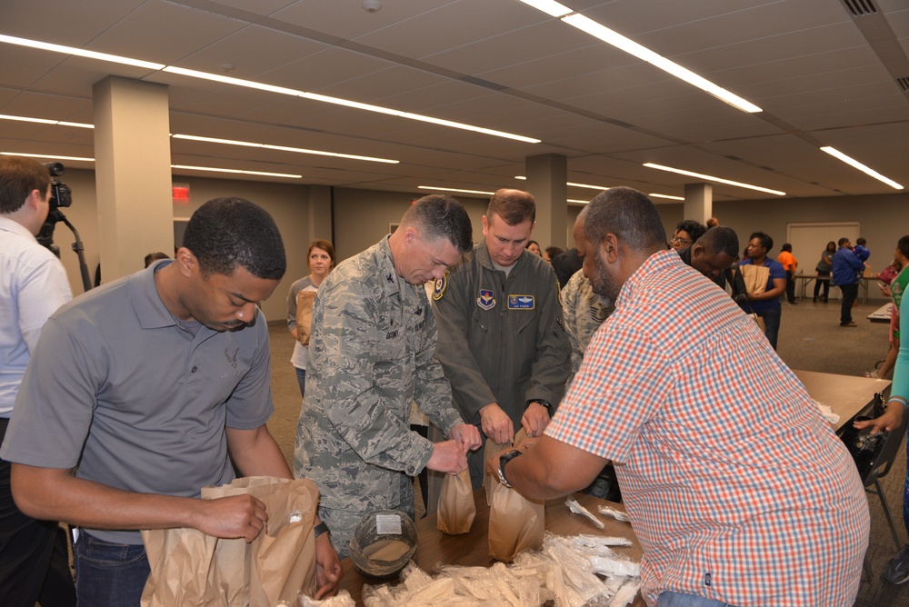 Columbus community gathers for Day of Giving
