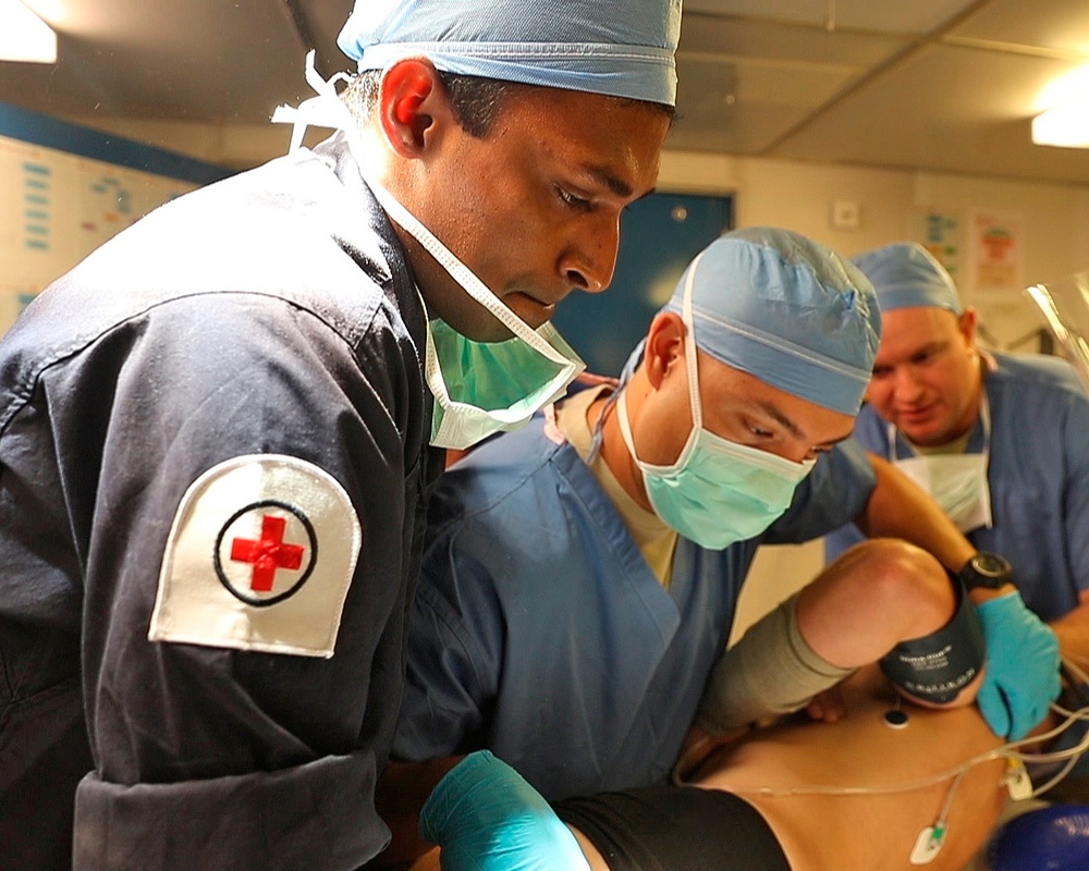 Forging partnerships:  U.S. Air Force, Royal Navy medical teams train onboard HMS Ocean