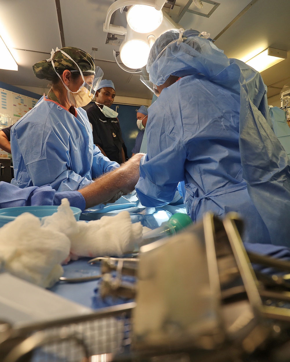 Forging partnerships:  U.S. Air Force, Royal Navy medical teams train onboard HMS Ocean