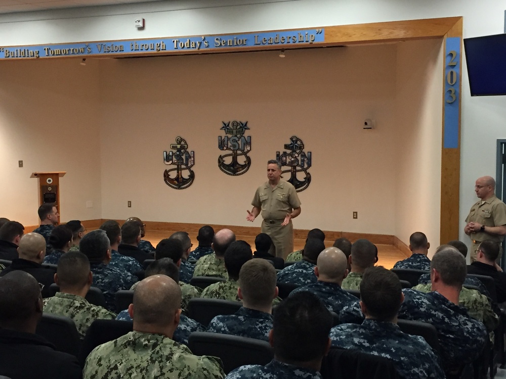 CNP speaks with Sailors at the Senior Enlisted Academy