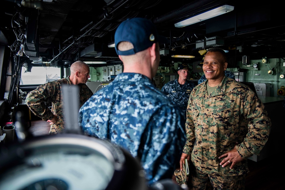 Maj. Gen. Timberlake visits USS Green Bay