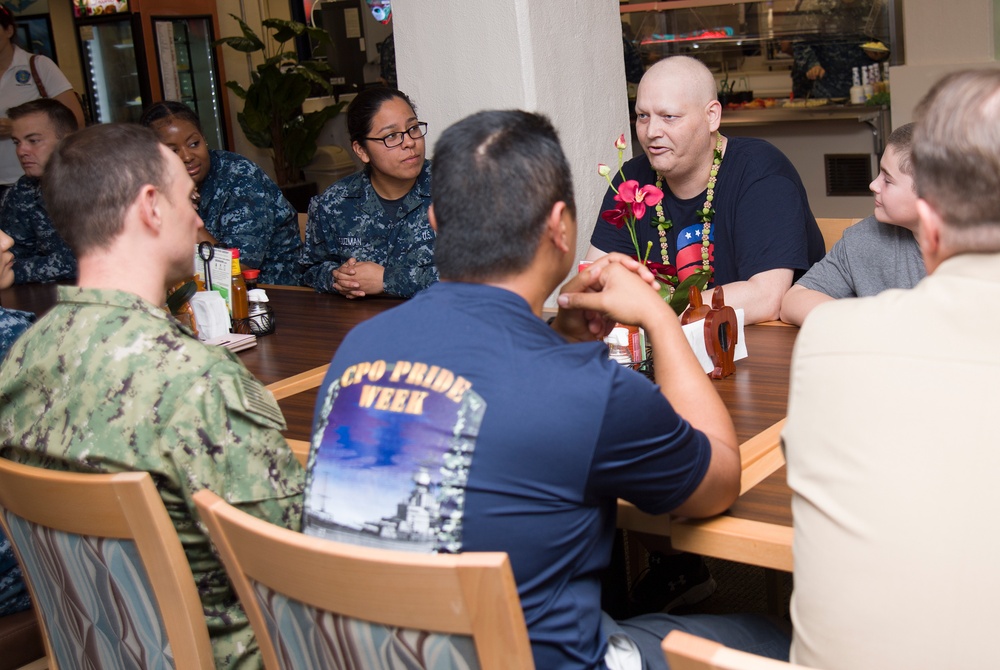 Navy Veteran Fulfills Dream of Visiting Pearl Harbor