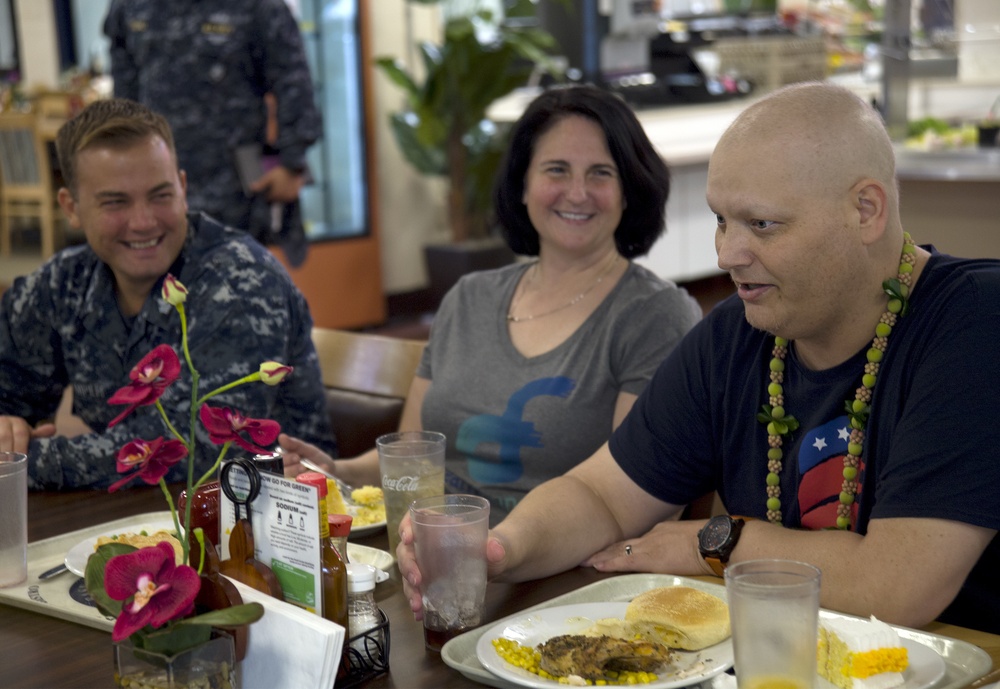 Navy Veteran Fulfills Dream of Visiting Pearl Harbor