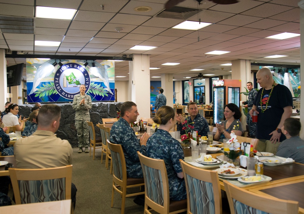 Navy Veteran Fulfills Dream of Visiting Pearl Harbor