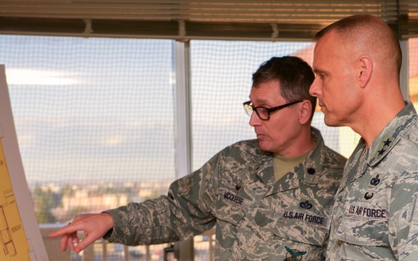 AFIMS Commander visits Yokota