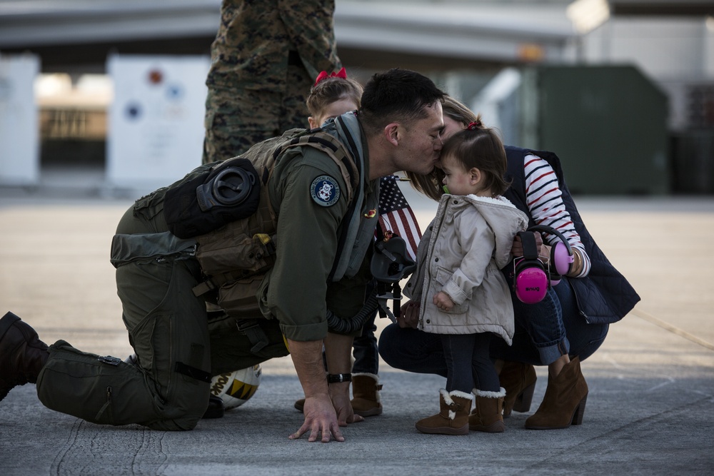 VMA-542 Returns after Deployment with the 22nd MEU