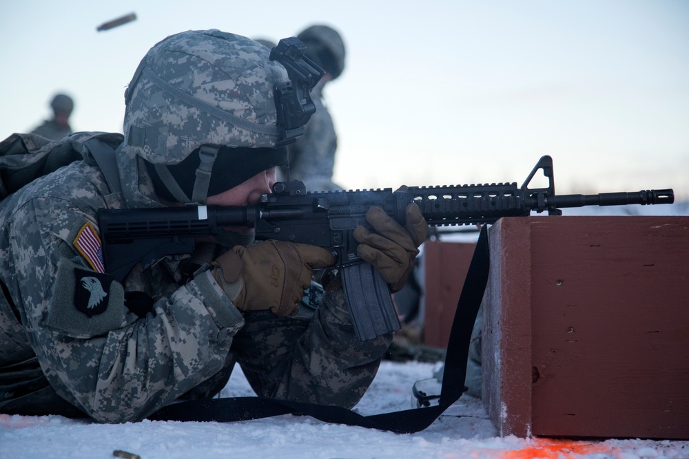 574th Composite Supply Company Soldiers conduct combat skills sustainment training