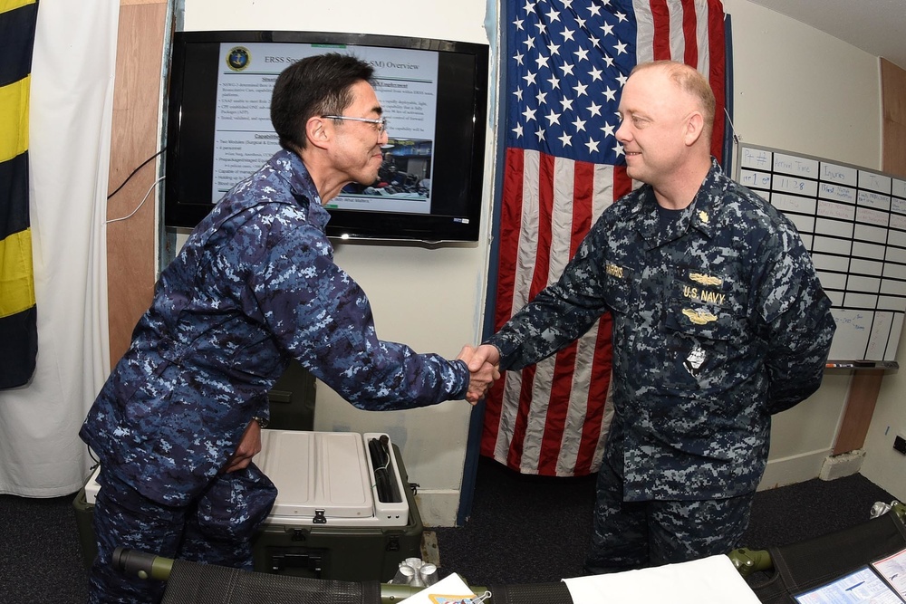 Surgeon General of JMSDF observes ERSS at USNH Yokosuka