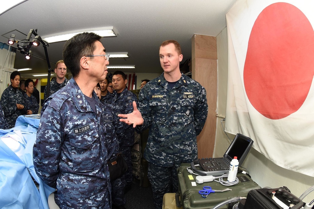 Surgeon General of JMSDF observes ERSS at USNH Yokosuka