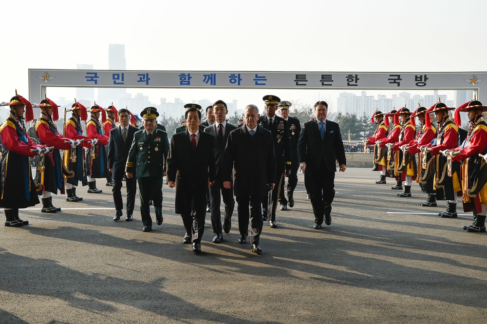 SD meets with ROK Minister of National Defense