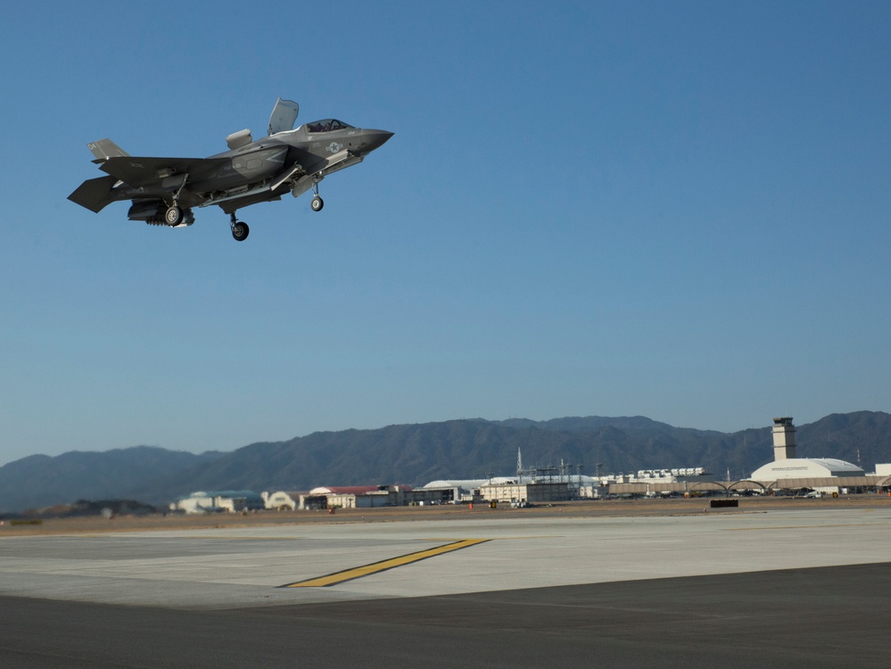 F-35B Lighting II training flights