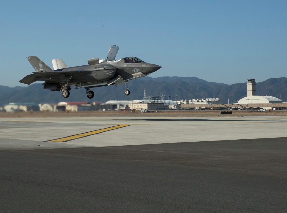 F-35B Lighting II training flights