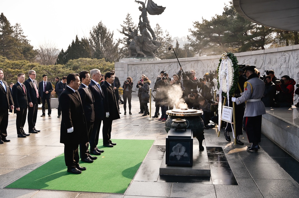 SD ROK Wreath Laying