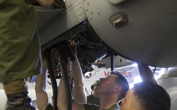 MV-22 Maintenance