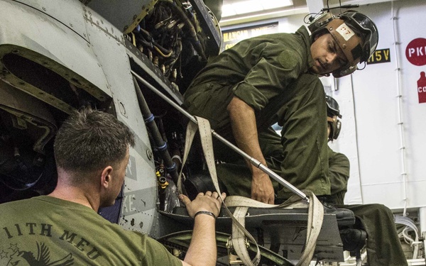MV-22 Maintenance